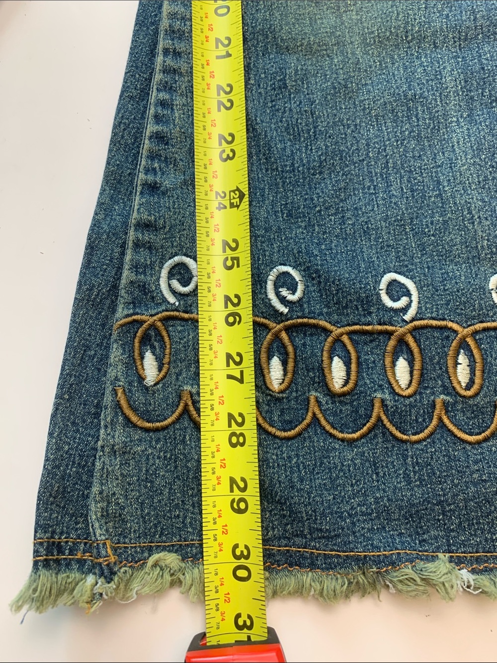 Moda Vintage Blue Denim Flare Jeans with Embroidered Hem Size 27 - Picture 11 of 14